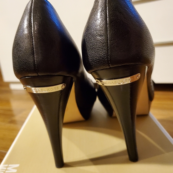 Michael Kors Platform Heels with Buckle - Picture 5 of 7